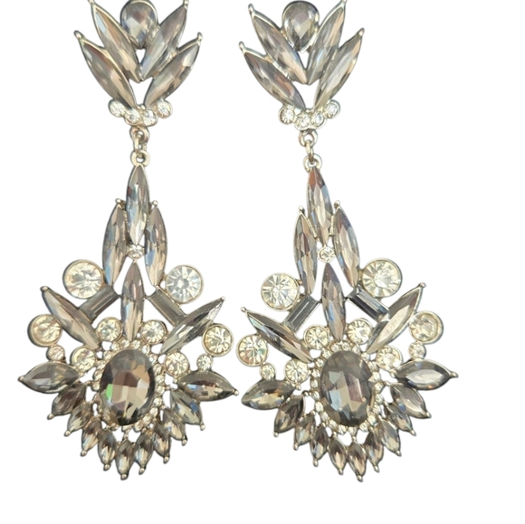 Elegant Large Silver Crystal Drop Earrings - Picture 5 of 5